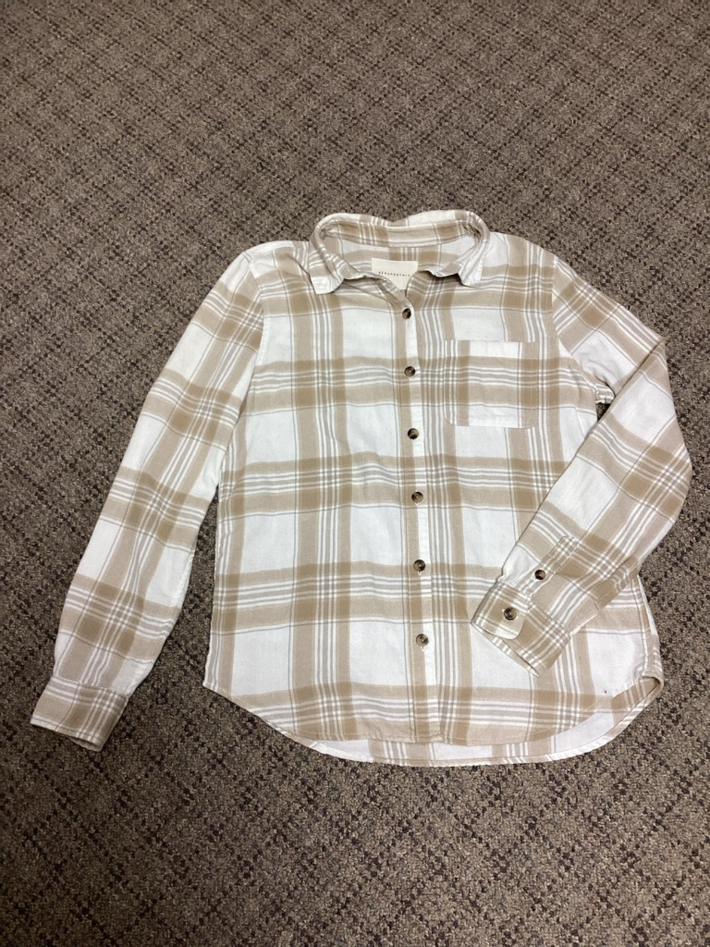 Aeropostale Tan & White Plaid Button-Up Flannel Shirt - Size Small